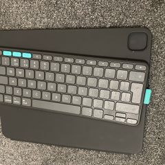 LOGITECH iPad Pro & Air 13" Keyboard Flip Folio Case