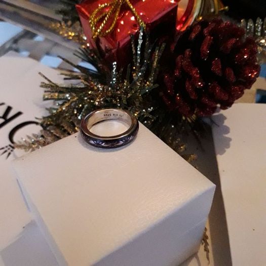 New genuine pandora sterling silver purple enamel ring