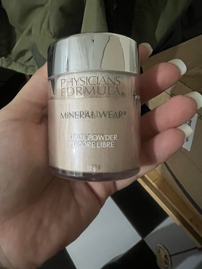 Physician's Formula, Inc. - Talc free Mineral Wear Loose Powder Spf 16 - Loose Mineral Powder with Gentle Minerals and Protective SPF 16 - Lightweight Formula - Creamy Natural