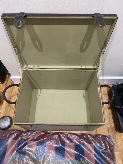 Storage box