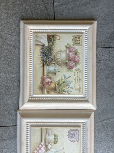 Free wall plaques