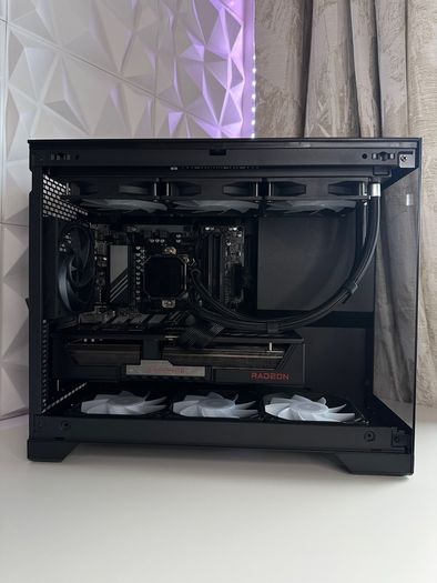High End Gaming PC | RX 9070 XT 16gb / Ryzen 7800x3d / DDR5