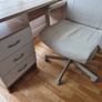 Desk & chair Image 8