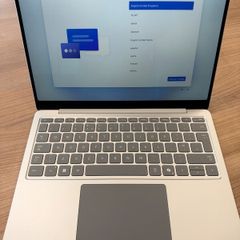 New Surface 13", Ultra 5, 16GB Ram, 512GB SSD