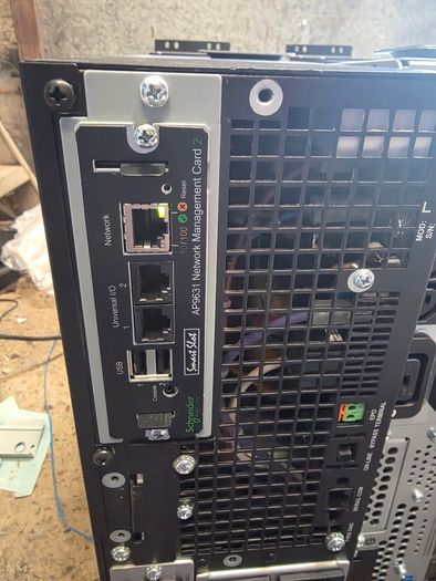 APC SURTD3000XLI Smart UPS 3000va battery solar rack mount