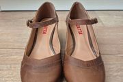 Tan Mary Jane leather shoes