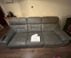 3 and 2 suite soft leather electric recliners