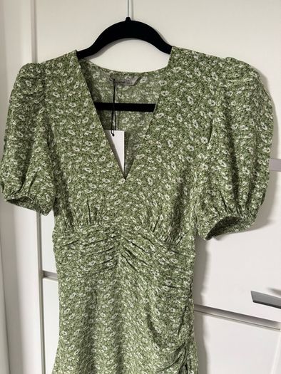 BNWT Stradivarius Green Floral Dress Size S