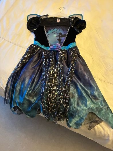 Halloween Costume Age: 7-8