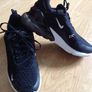 Nike Air Max 270 trainers Image 2