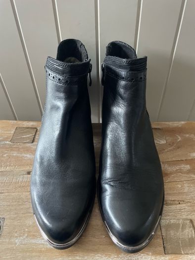 womens ankle boots Caprice black leather lined size 6