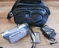 Canon ZR80 NTSC MiniDV Camcorder 18x Optical Zoom Video Transfer Tested works