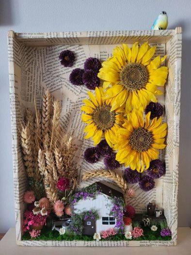 handmade frame with dry flowers!