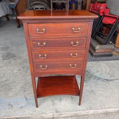 Antique Mahogany Chest of Drawers