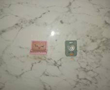 shopkins - 2pcs, glow in the dark shopkins (speaker, laptop)