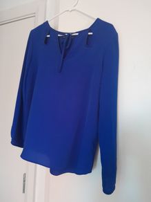 Top in bright blue, 4/4 sleeves