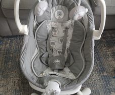 Baby bouncer swing