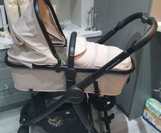 3 in 1 travel system with isofix base