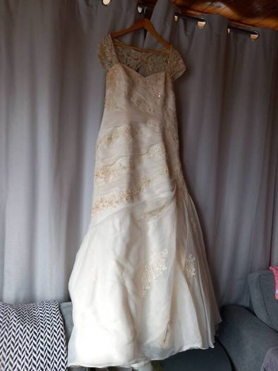 wedding dress