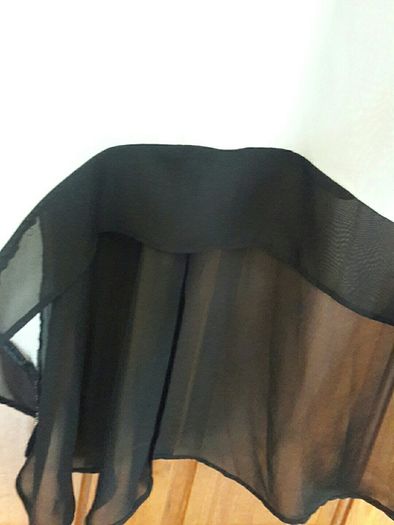 Black and cream top Size Small Tags attached