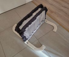 Portable baby bed guard