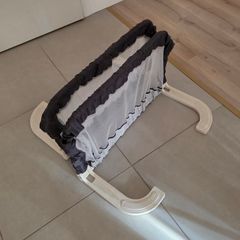 Portable baby bed guard