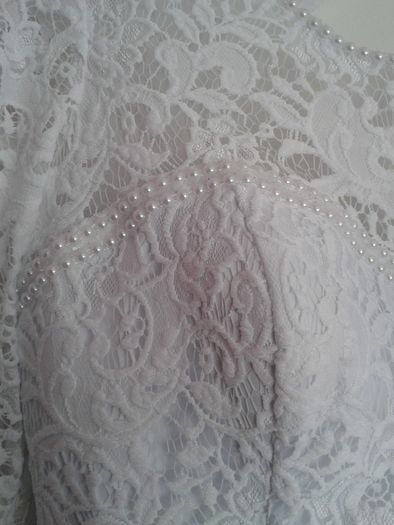 Brand new lovely wedding dress.