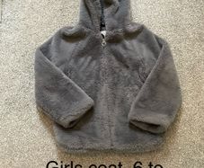 Girls coat, 6 to 7, perfect condition