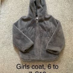Girls coat, 6 to 7, perfect condition
