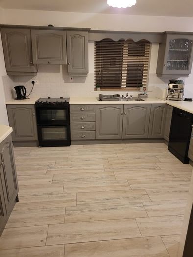 Painted Solid Wood Kitchen and Utility