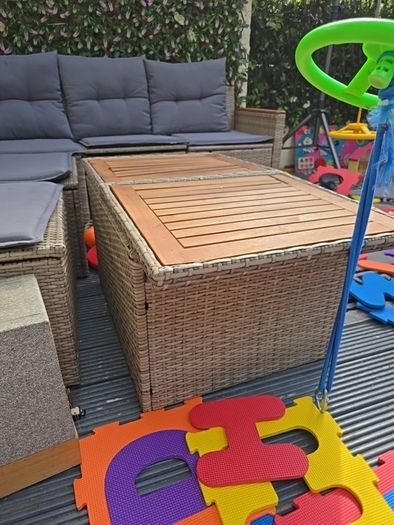 Garden table