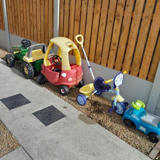 Outdoor toys