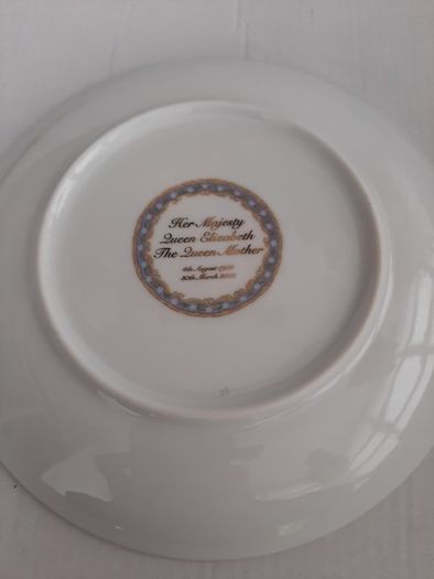 new in unopened box queen Jubilee plate