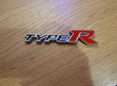 Type R grille badge