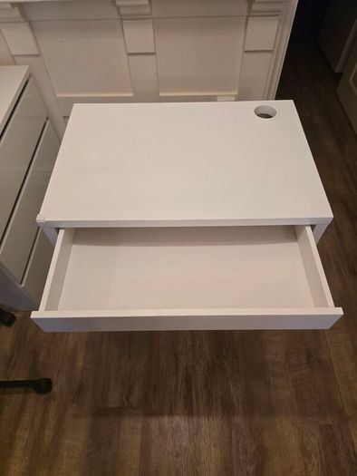 White Desk