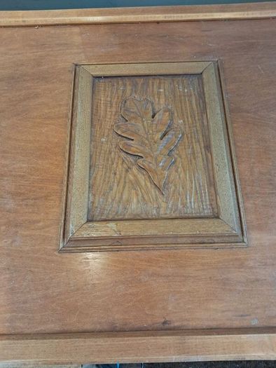 American oak chest with oakleaf carving