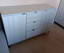 Sideboard with three drawers and two cupboards