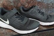 Nike Star Runners size 1.5