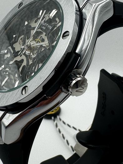 MARTYN LINE automatic skeleton