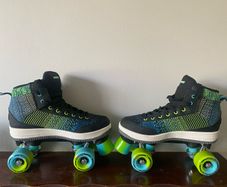 Roller skates - Size 6