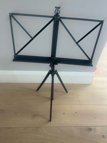 K&M Folding Music Stand with Carry Bag