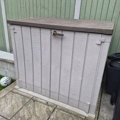 Bin storage shed