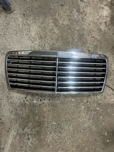 Mercedes Face Lift Front Grill New