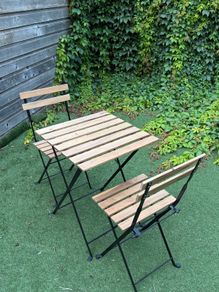 Outdoor table and 2 chairs set