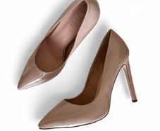 Nude stilettos, size 7