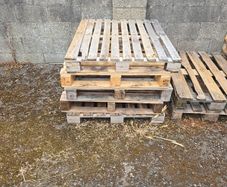 Pallets to take away