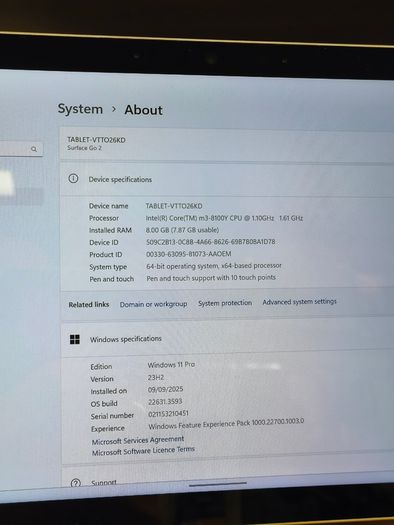Microsoft Surface Go 2 10" m3-8100Y 8GB 256GB SSD Windows 11 Pro Face ID LTE (Sim Card Version) Touch
