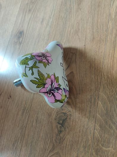 Girls bike saddle