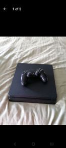 PlayStation 4 SLIM like new 1000gb hard drive