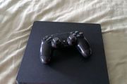 PlayStation 4 SLIM like new 1000gb hard drive